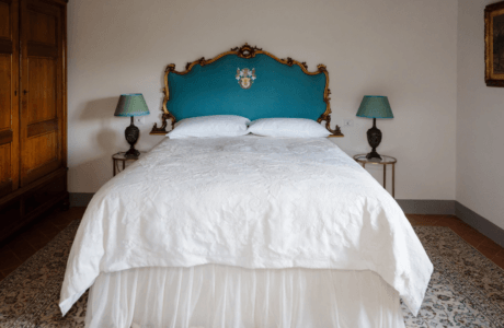 Deluxe Blue Room